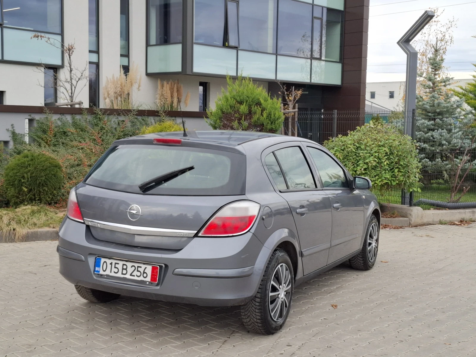 Opel Astra 1.3CDTI* (90кс)* FACELIFT* * 6-СКОРОСТИ* НОВ ВНОС* - изображение 7