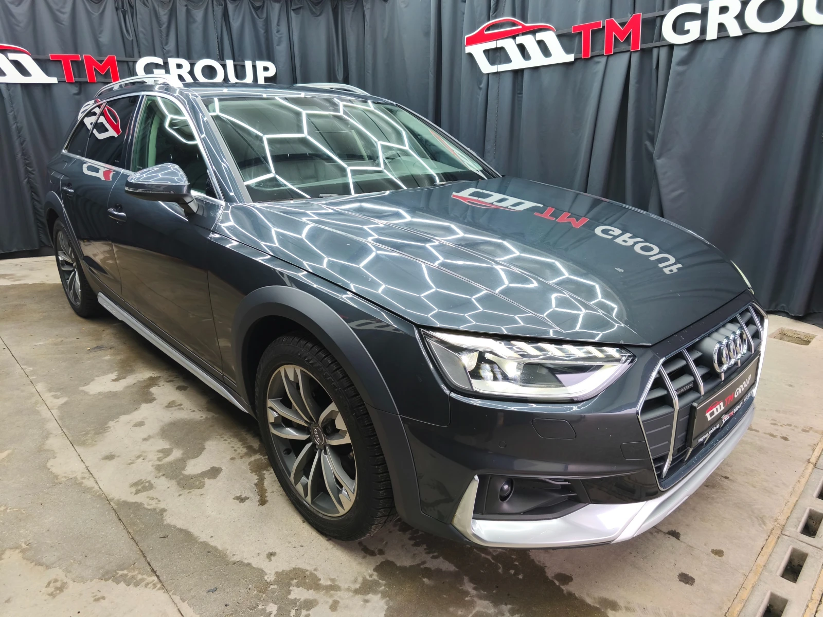 Audi A4 Allroad 2.0TDI Automatic Quattro 190k.c Euro6D - изображение 3