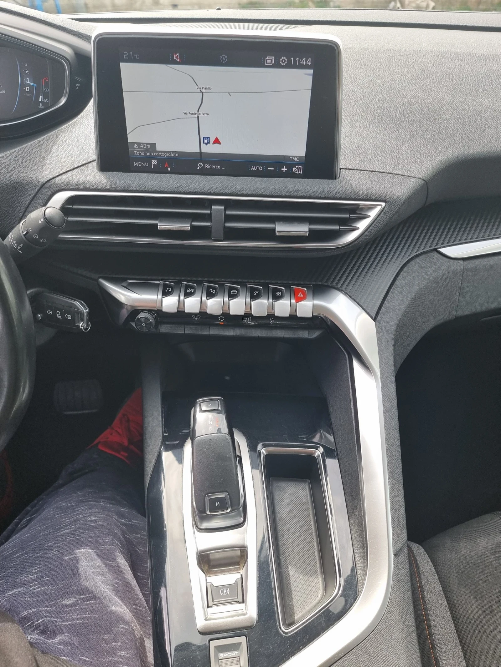 Peugeot 3008 1.5 hdi131ks, снимка 14 - Автомобили и джипове - 53801696