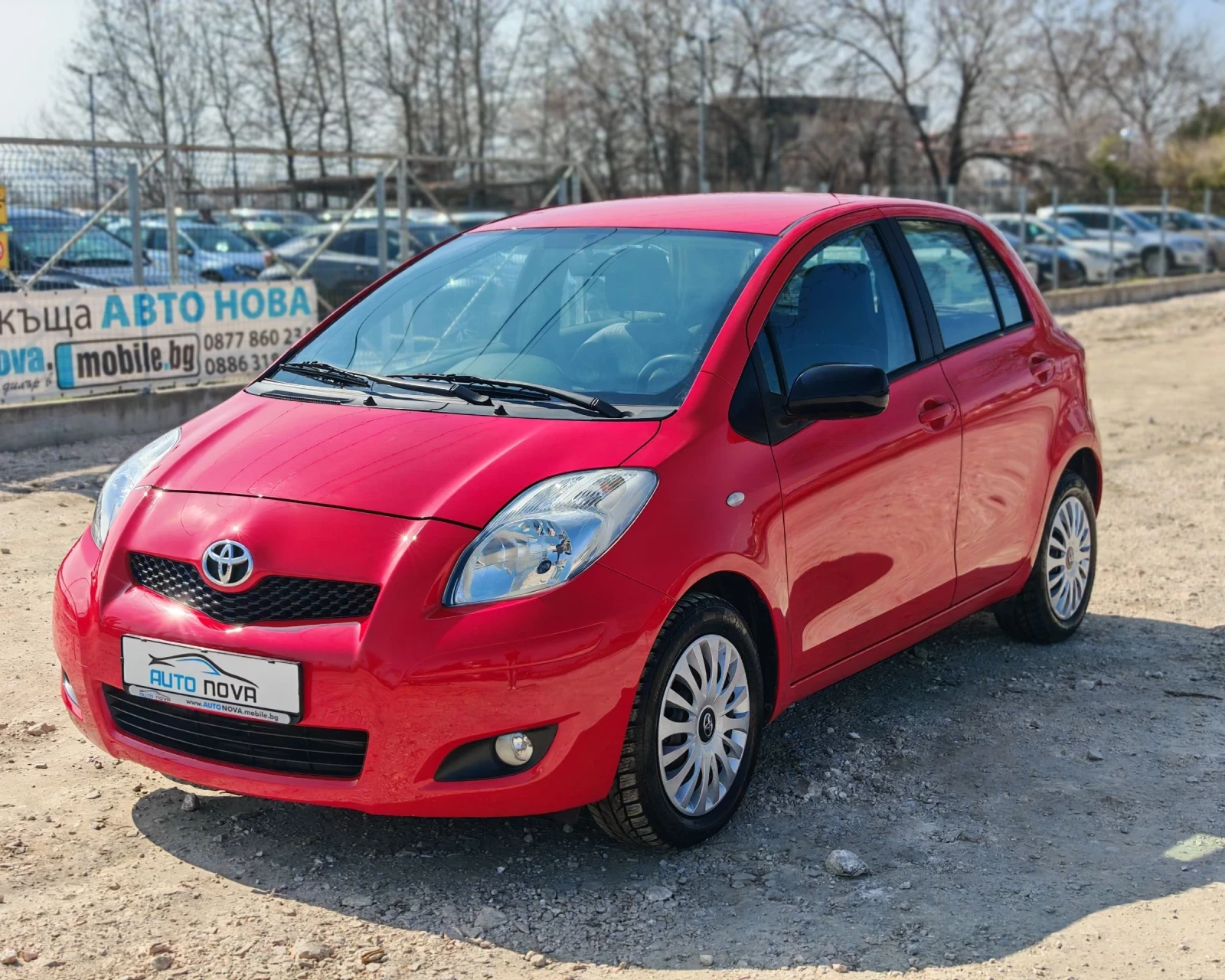 Toyota Yaris 1.3 101 К.С. БЕНЗИН!61 000 КМ!БЕЗ АНАЛОГ! , снимка 3 - Автомобили и джипове - 53830630