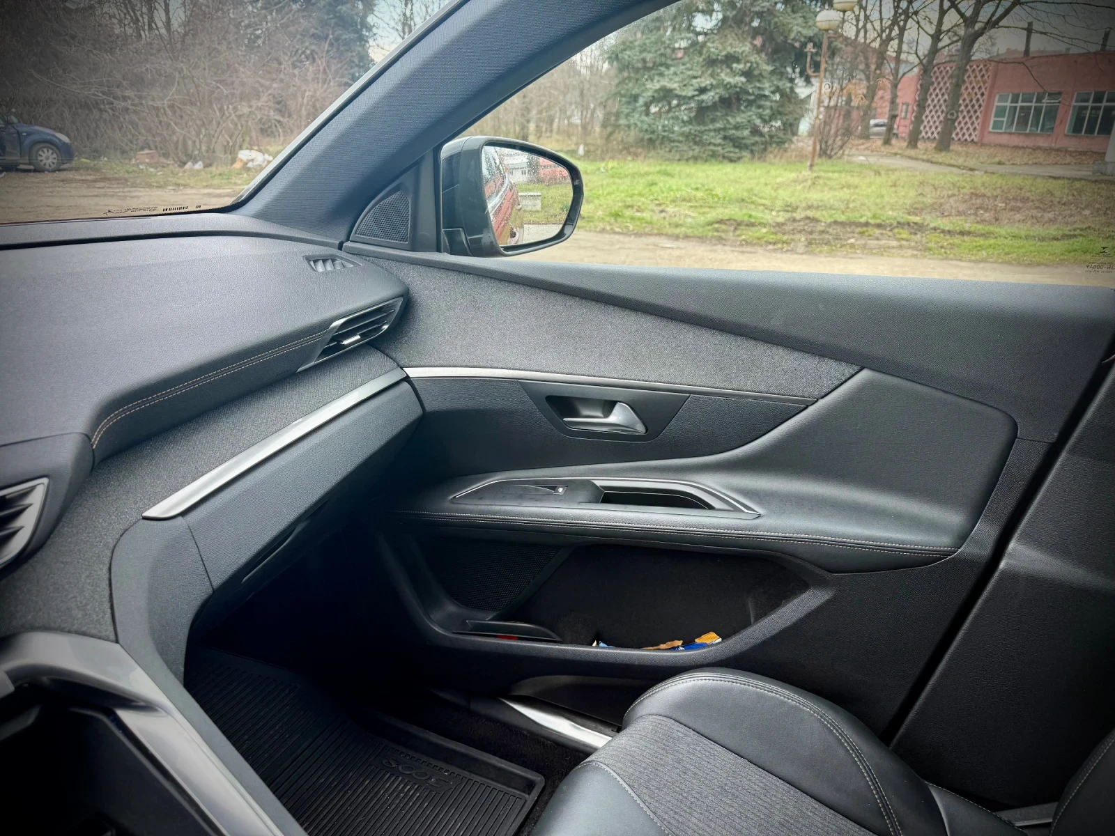 Peugeot 3008 GT, снимка 8 - Автомобили и джипове - 54036910