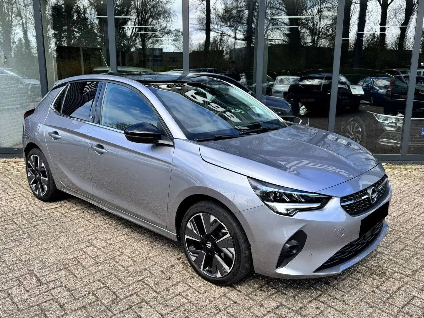 Opel Corsa ELECTRIC/ELEGANCE/50KWH/PANO/CAM/136HP | Auto.bg — изображение 1