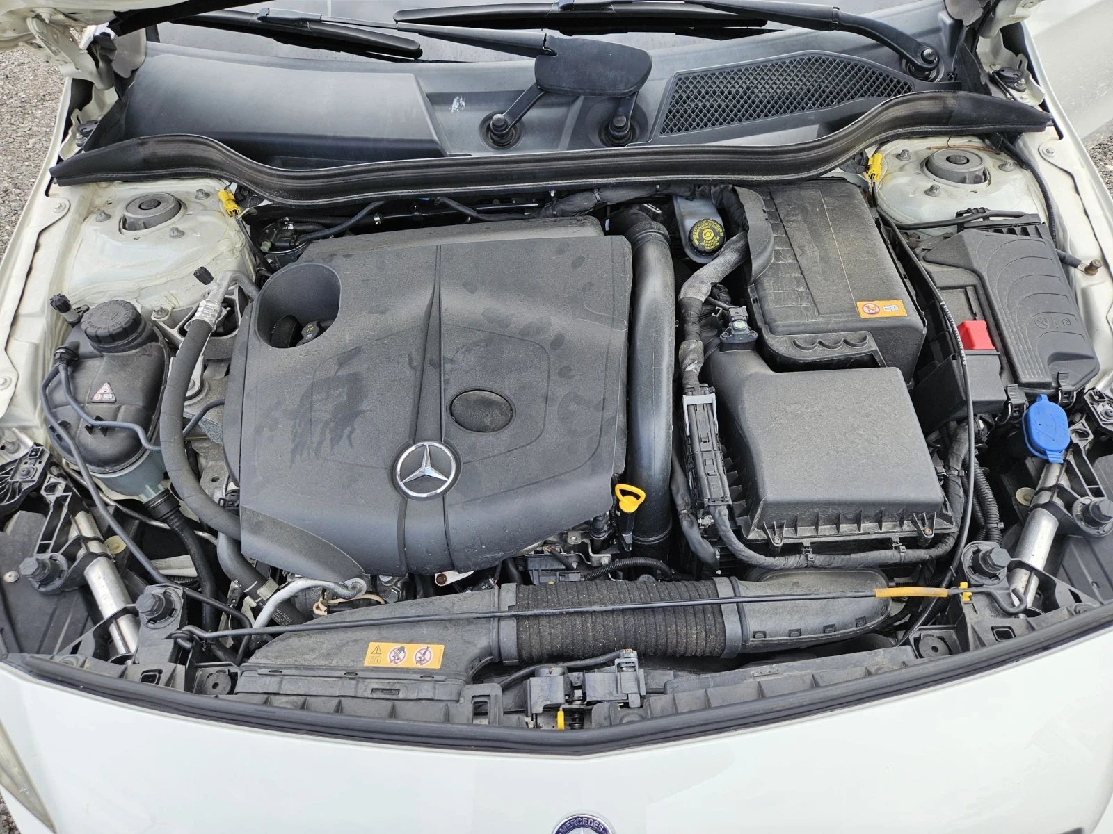 Mercedes-Benz A 200 CDI 4MATIC* DISTRONIK* PANORAMA* AUTOMATIC, снимка 15 - Автомобили и джипове - 54484123