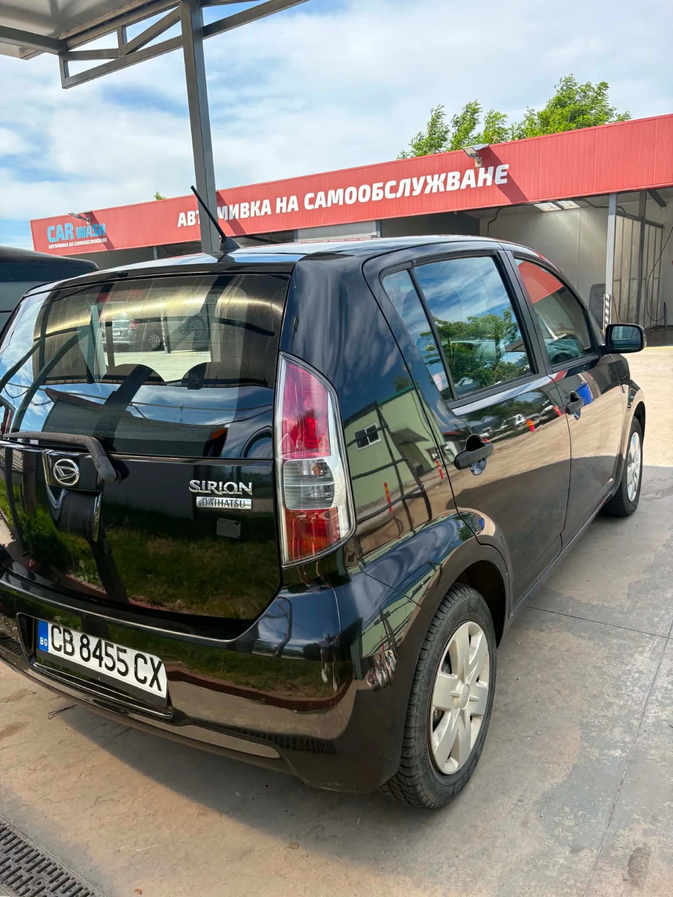 Daihatsu Sirion, снимка 7 - Автомобили и джипове - 54721356