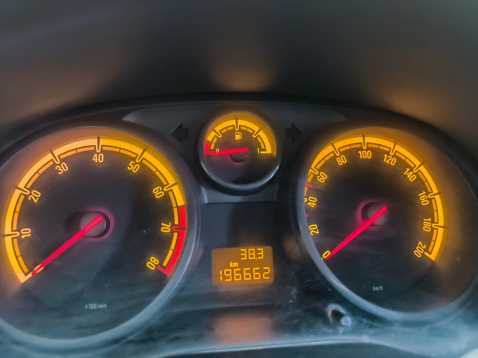 Opel Corsa 1.2, снимка 12 - Автомобили и джипове - 54912472