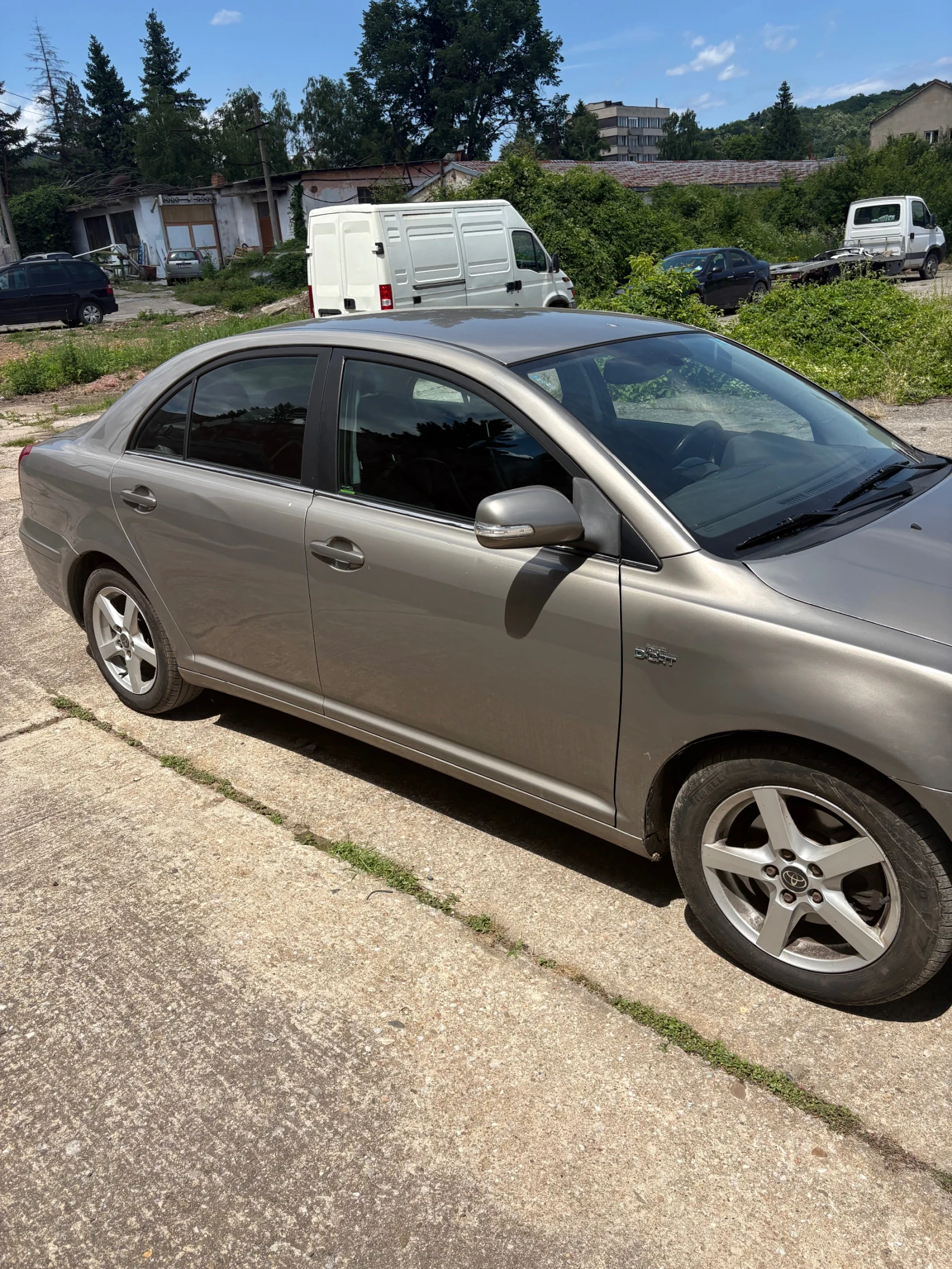 Toyota Avensis, снимка 2 - Автомобили и джипове - 54917991