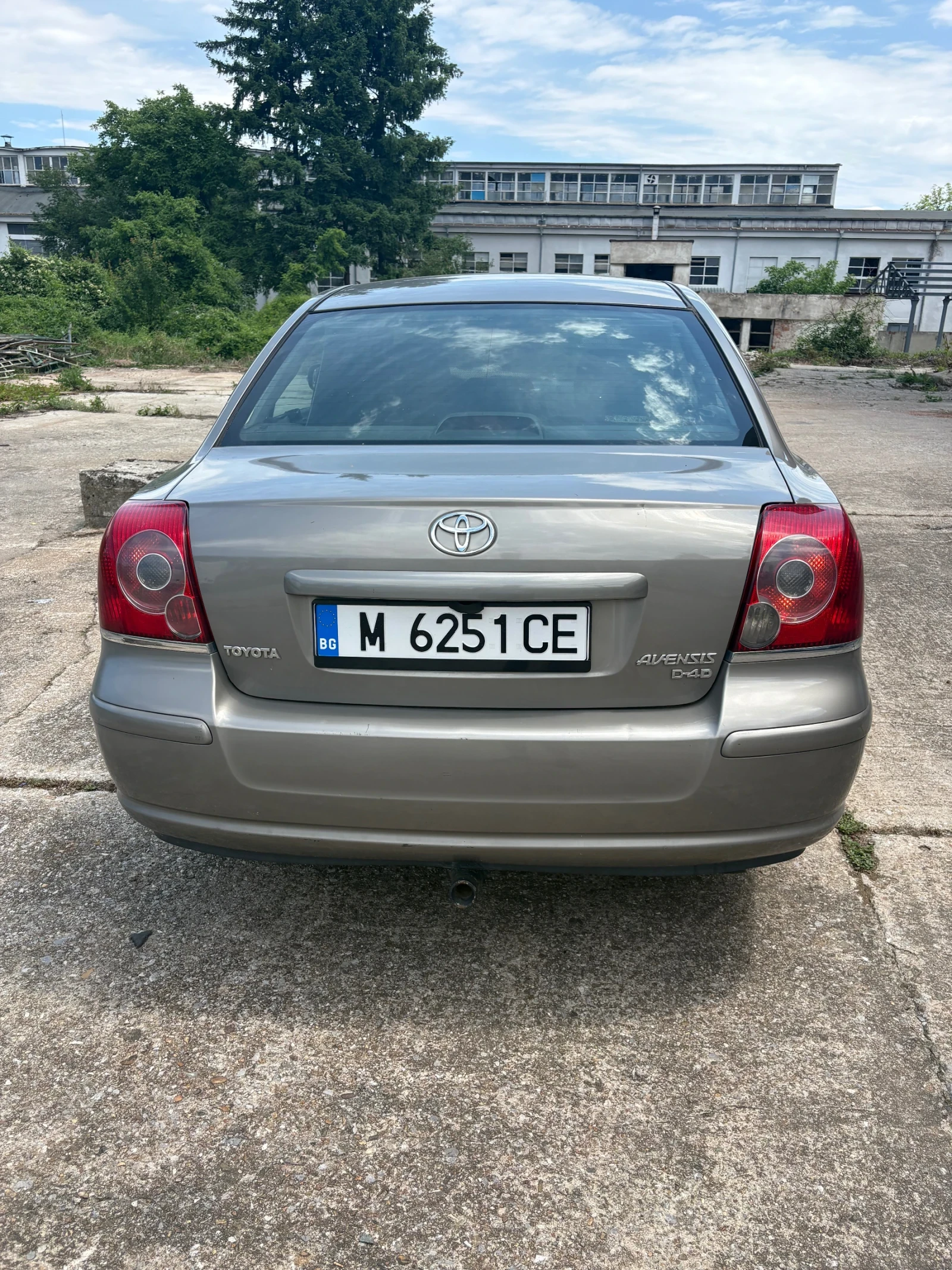 Toyota Avensis, снимка 6 - Автомобили и джипове - 54917991
