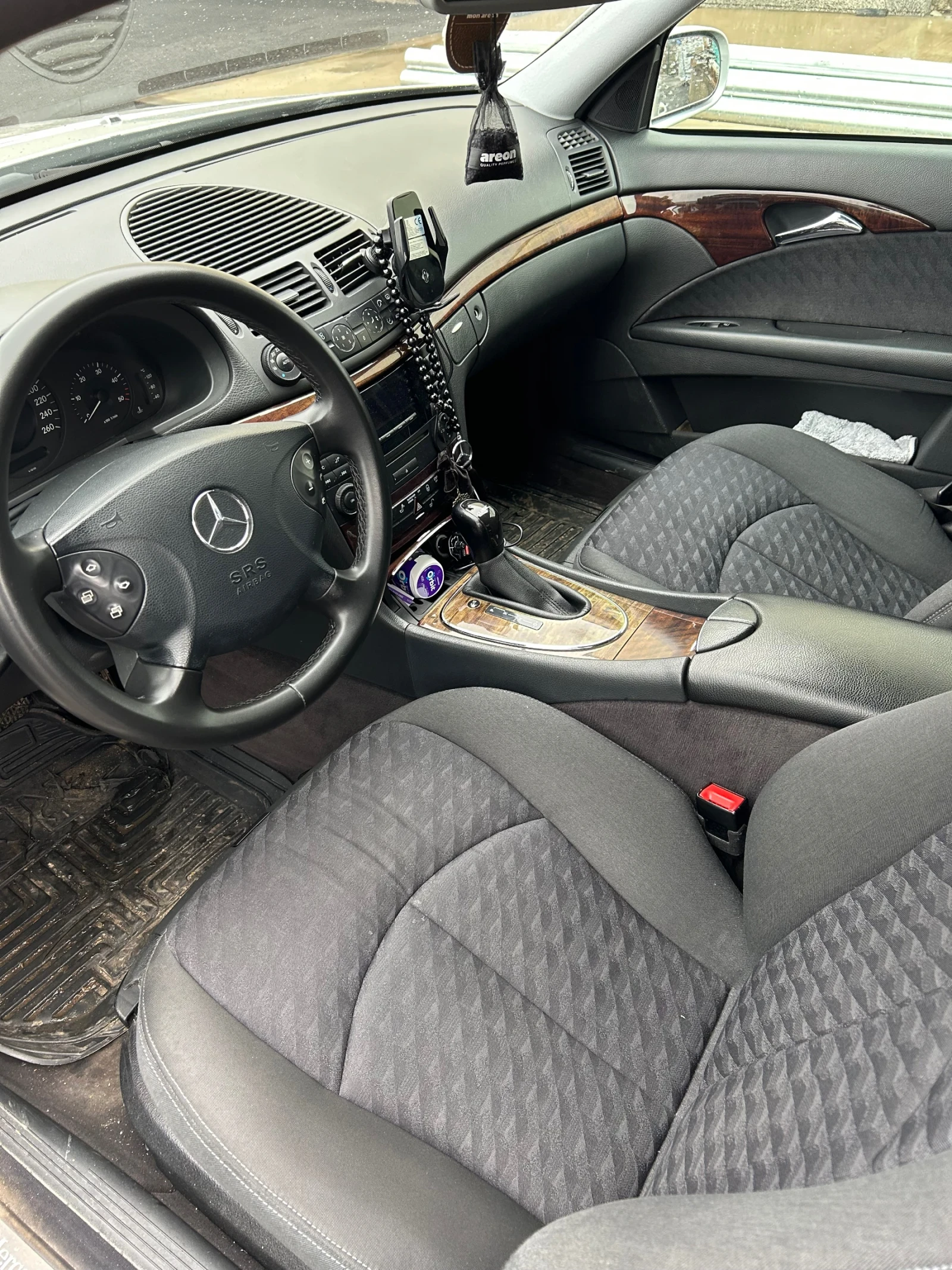 Mercedes-Benz E 270 1111, снимка 4 - Автомобили и джипове - 55120003
