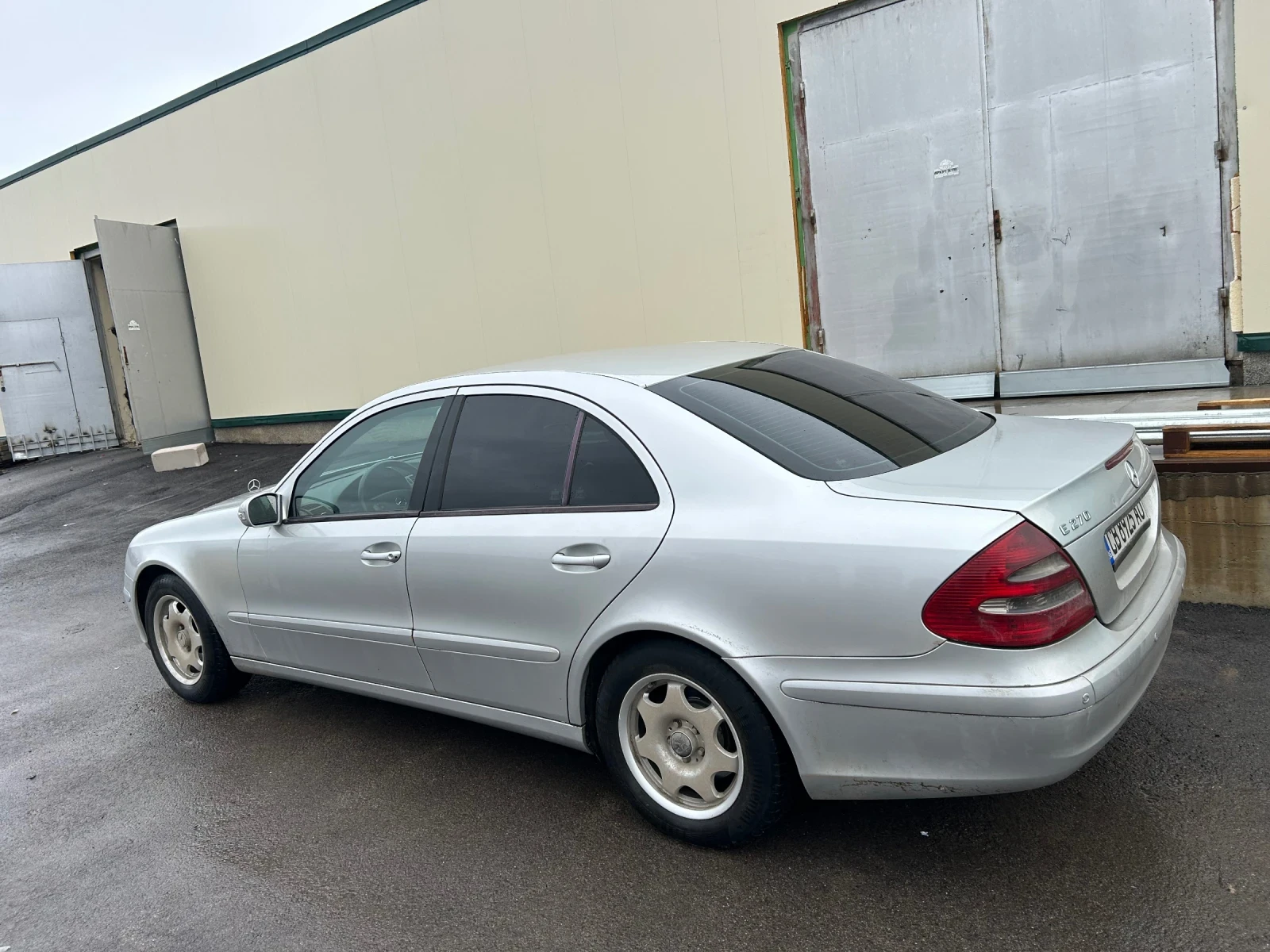 Mercedes-Benz E 270 1111, снимка 3 - Автомобили и джипове - 55120003