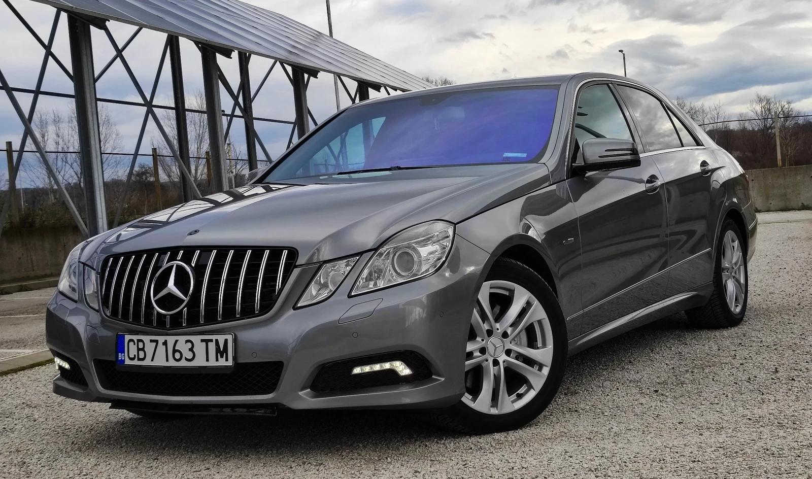 Mercedes-Benz E 350 BLUEEFFICIENCY  4MATIC , снимка 9 - Автомобили и джипове - 55314625
