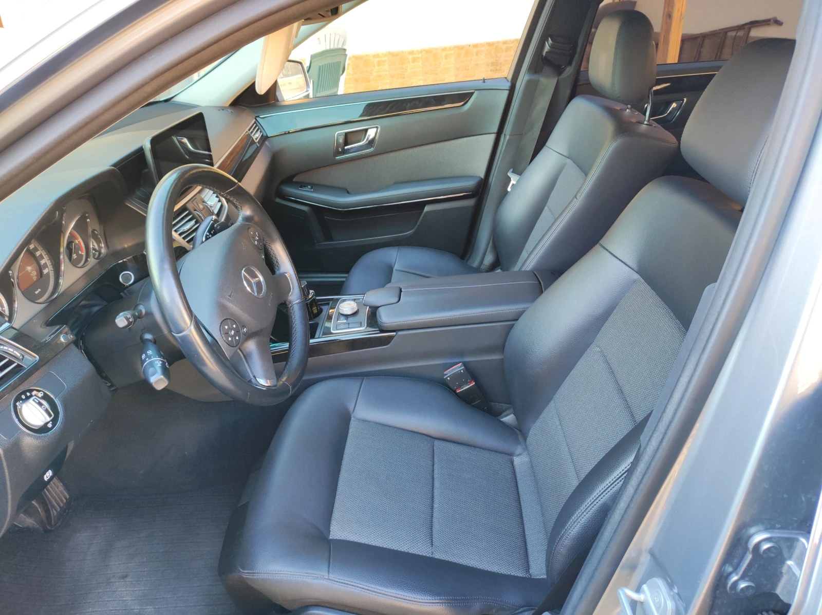 Mercedes-Benz E 350 BLUEEFFICIENCY  4MATIC , снимка 12 - Автомобили и джипове - 55314625