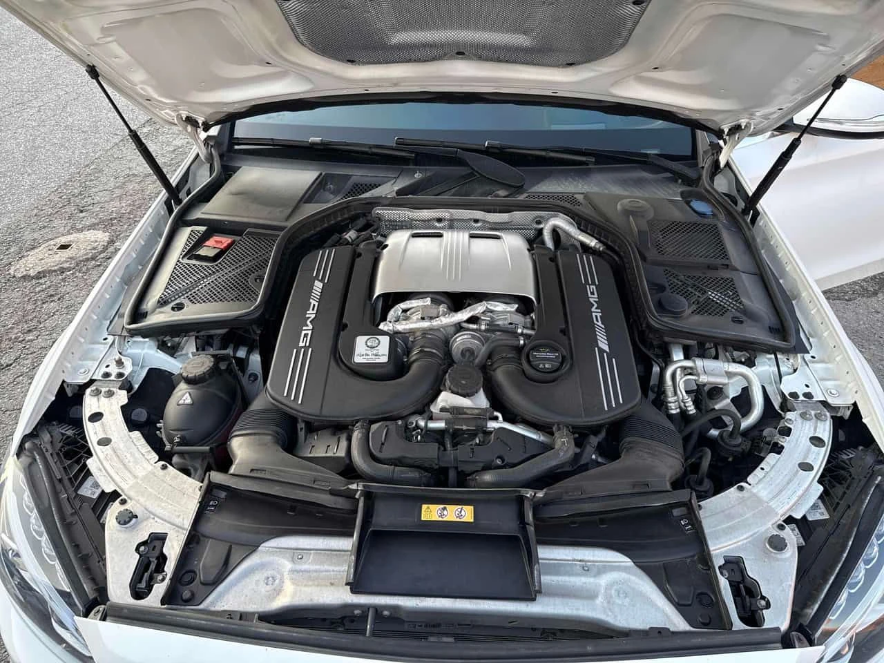 Mercedes-Benz C 63 AMG * 63 * АВТОКРЕДИТ БЕЗ ПЪРВОНАЧАЛНА ВНОСКА* , снимка 17 - Автомобили и джипове - 55427422