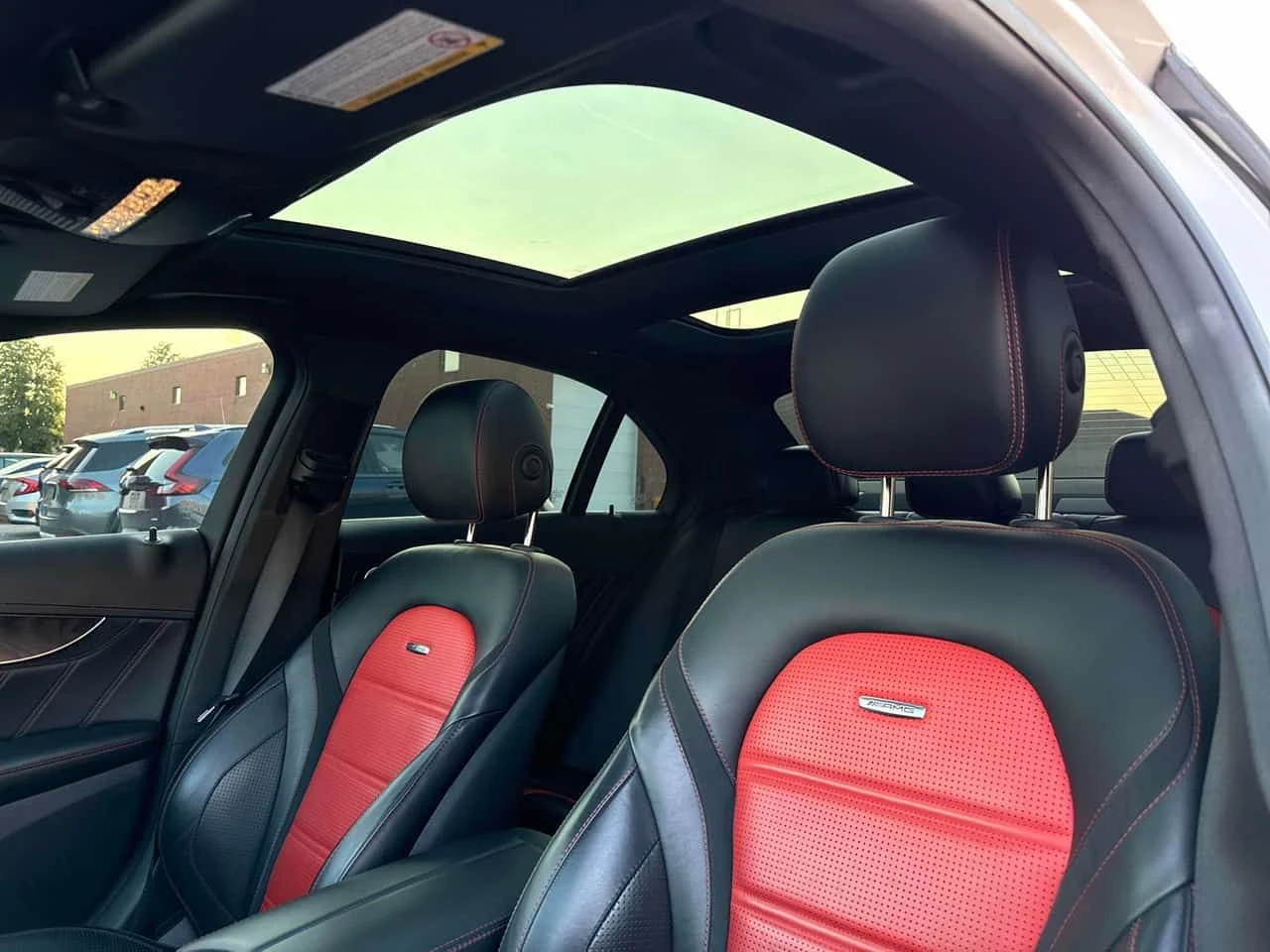 Mercedes-Benz C 63 AMG * 63 * АВТОКРЕДИТ БЕЗ ПЪРВОНАЧАЛНА ВНОСКА* , снимка 12 - Автомобили и джипове - 55427422