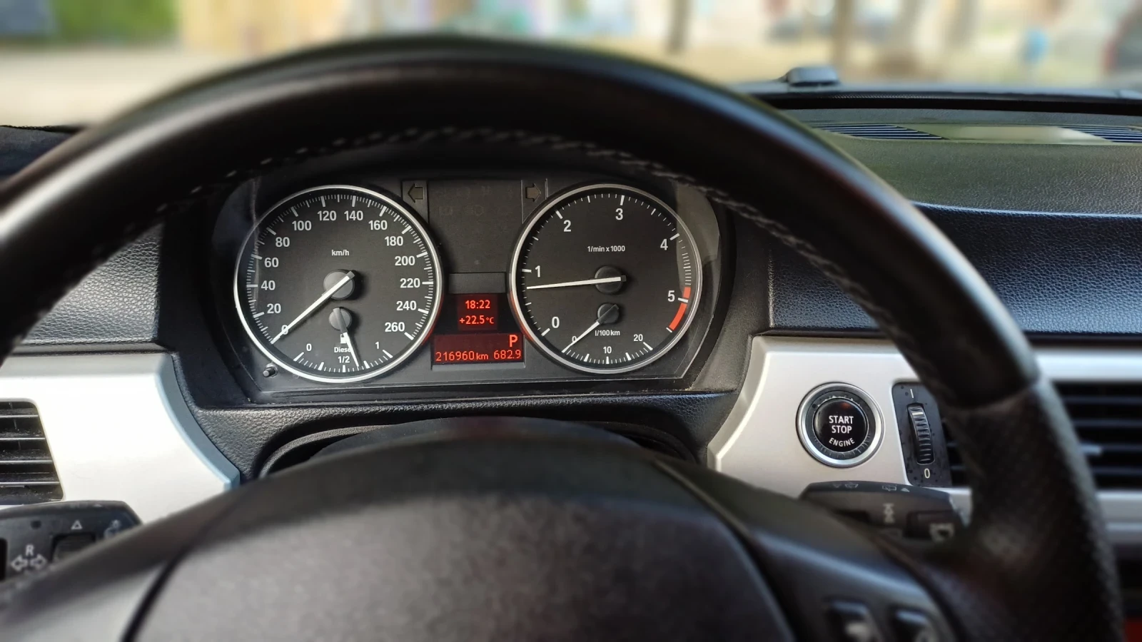 BMW 320, снимка 5 - Автомобили и джипове - 55435170