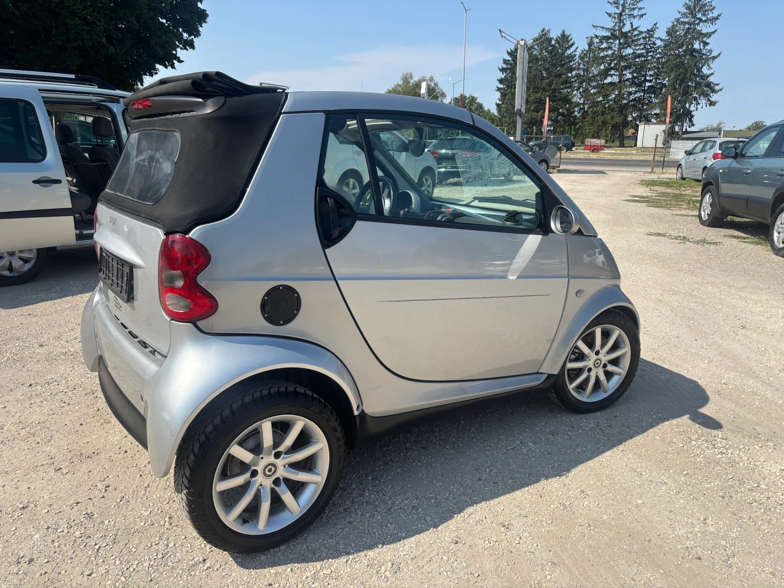 Smart Fortwo 2002+ 0.6+ АВТОМАТ+ 110хл+ КАБРИО+ С.ИСТОРИЯ, снимка 4 - Автомобили и джипове - 55785917