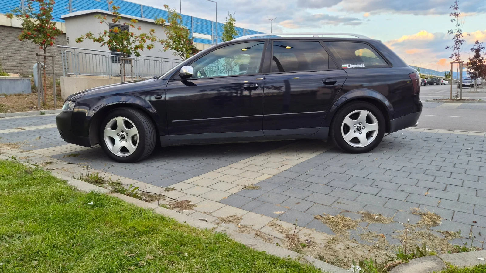 Audi A4 Б6 Авант, снимка 2 - Автомобили и джипове - 56154924