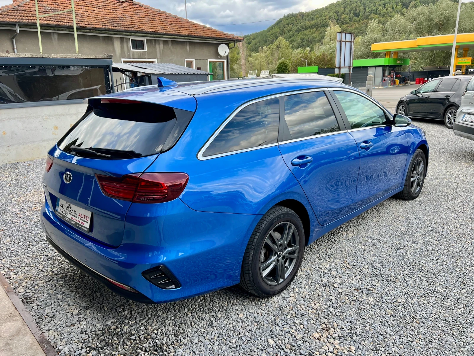 Kia Ceed 1.6CRDi ШВЕЙЦАРИЯ, снимка 3 - Автомобили и джипове - 56204749