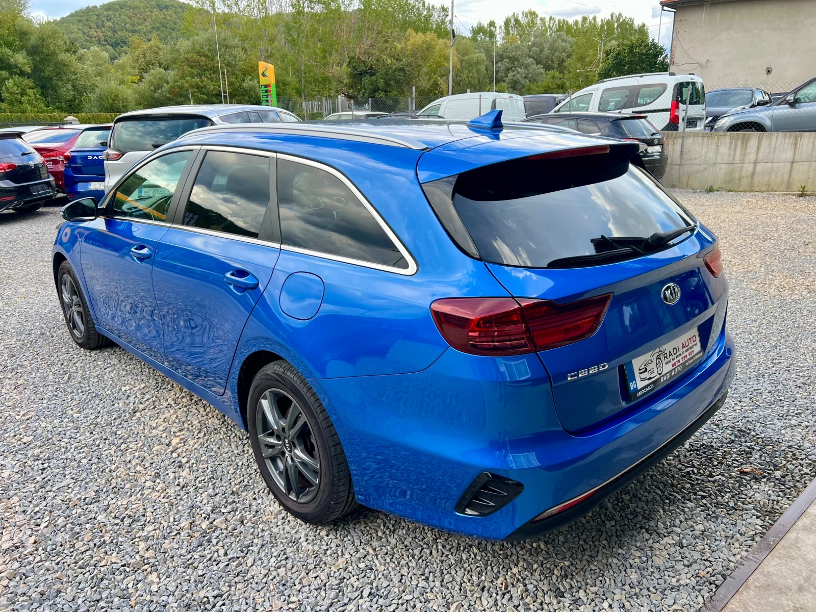 Kia Ceed 1.6CRDi ШВЕЙЦАРИЯ, снимка 4 - Автомобили и джипове - 56204749