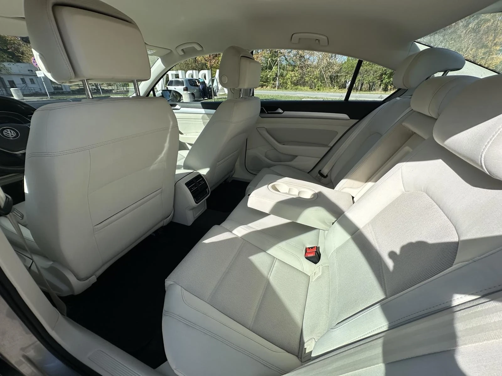 VW Passat 2.0  150 к.с, снимка 11 - Автомобили и джипове - 56634829