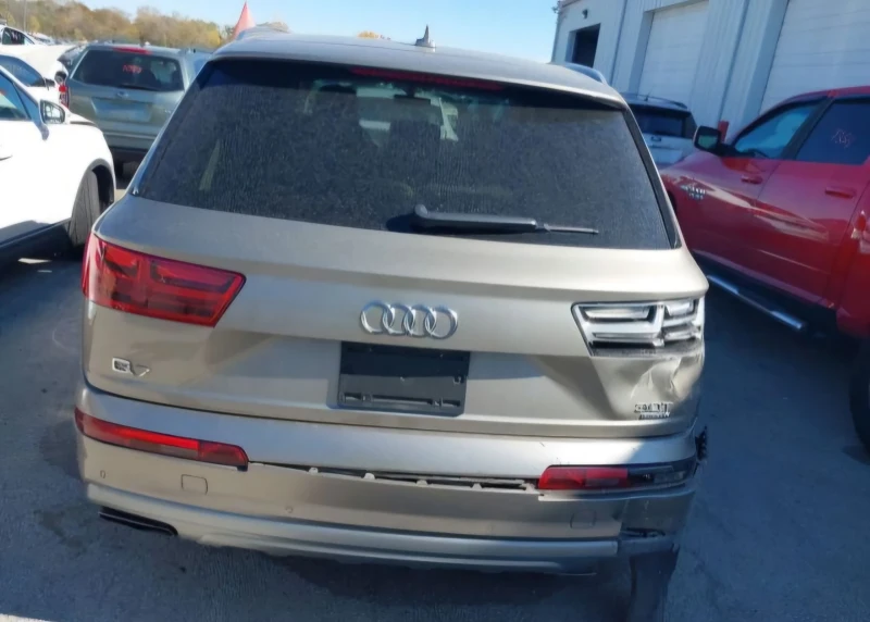 Audi Q7 31.12.24, снимка 5 - Автомобили и джипове - 48460332