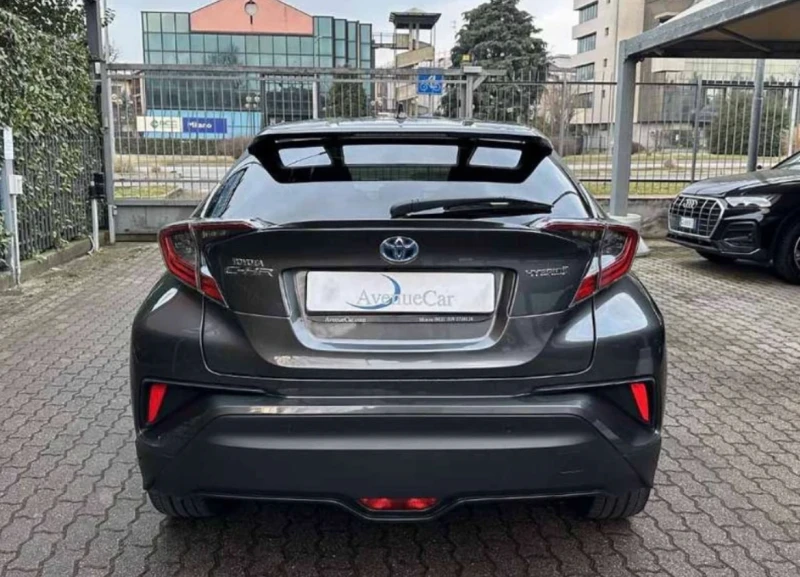 Toyota C-HR 1.8 бензин хибрид , снимка 2 - Автомобили и джипове - 49904807