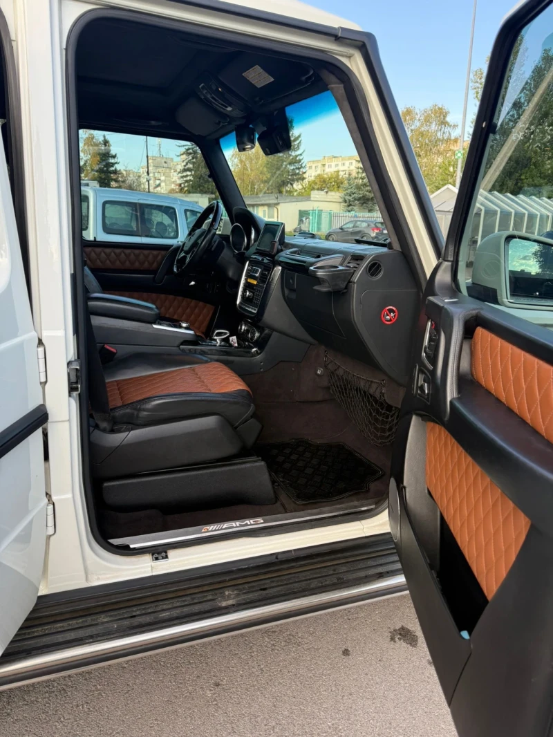 Mercedes-Benz G 63 AMG G63AMG* TVx2* Защитно фолио* , снимка 11 - Автомобили и джипове - 52123070