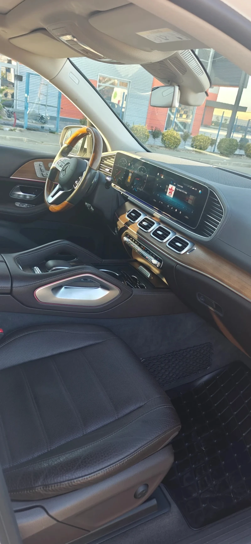 Mercedes-Benz GLS 350 d 4Matic AMG-Line, снимка 6 - Автомобили и джипове - 52451805