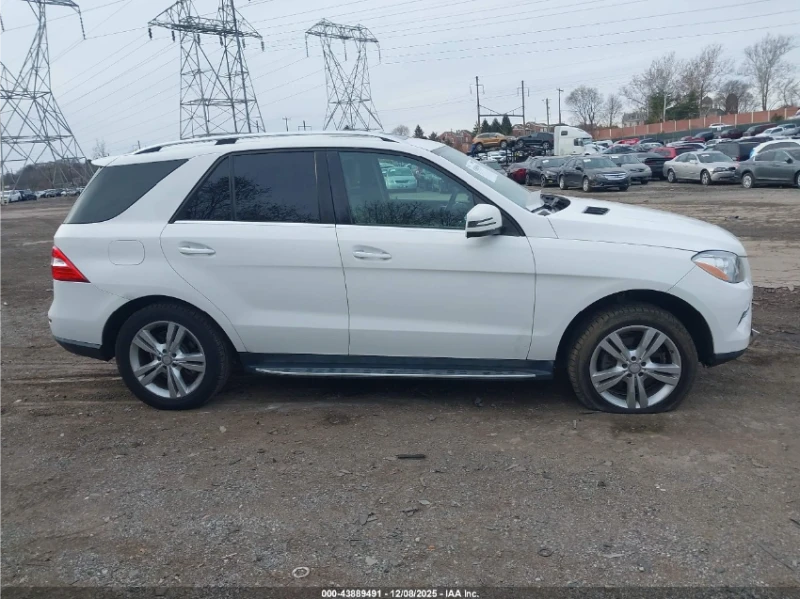 Mercedes-Benz ML 350 Подгрев* Камера* Панорама* М.ТОЧКА, снимка 8 - Автомобили и джипове - 52859212