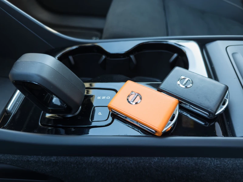 Volvo XC40 Recharge 82kwh, снимка 16 - Автомобили и джипове - 53115448