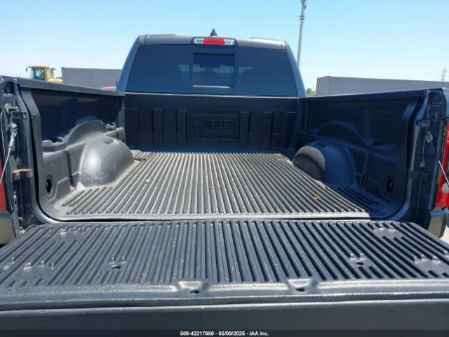 Dodge RAM 1500 REBEL 4X4 6'4 BOX - изображение 6