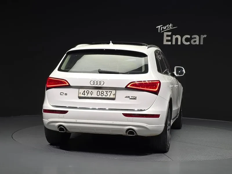 Audi Q5 3.0 TDI Quattro, снимка 4 - Автомобили и джипове - 55130935