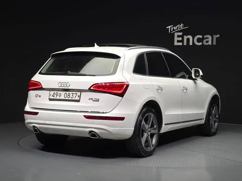 Audi Q5 3.0 TDI Quattro, снимка 2 - Автомобили и джипове - 55130935