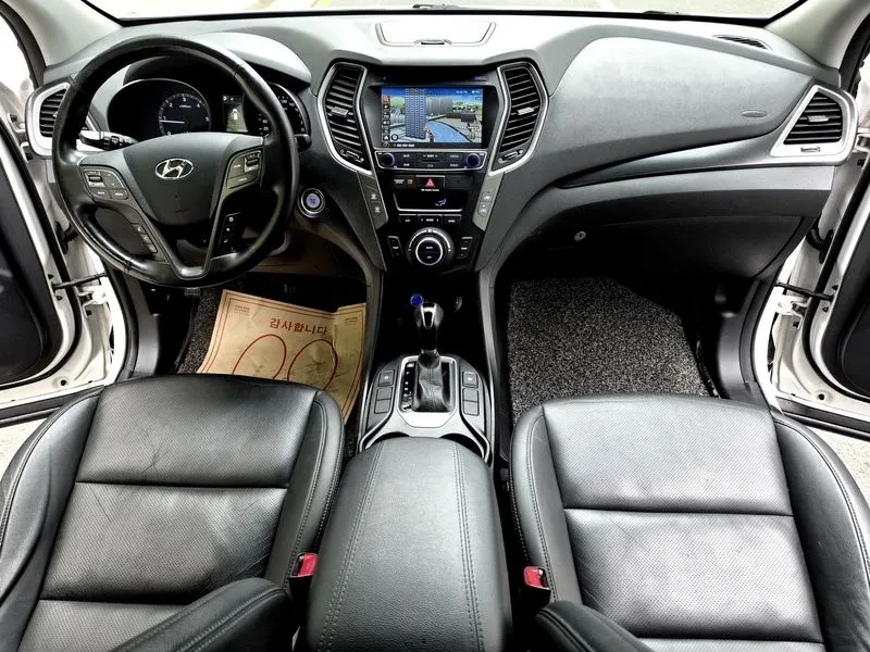 Hyundai Santa fe 2.0 CRDi 4WD - САМО 30% АВАНС, снимка 14 - Автомобили и джипове - 56021757