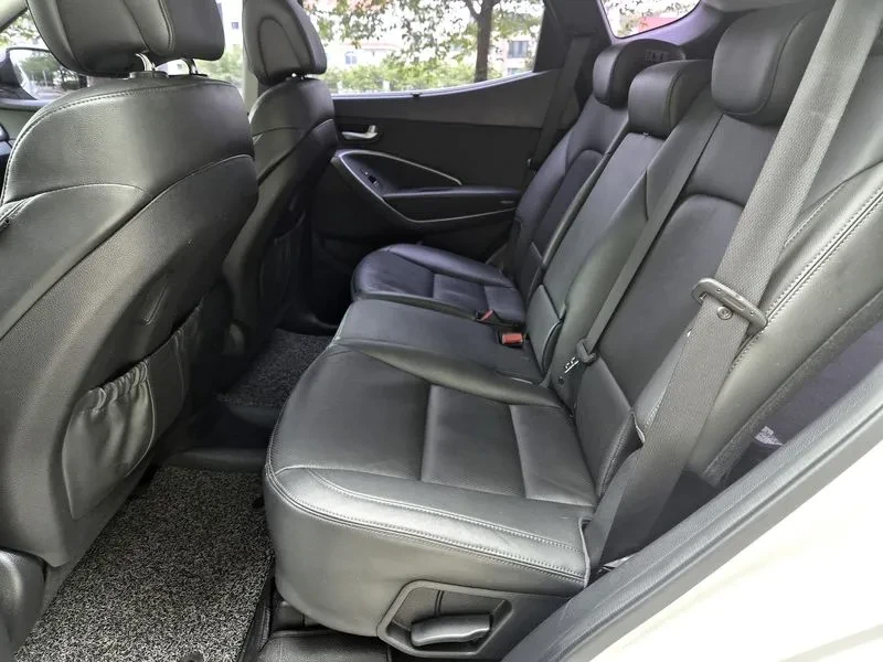 Hyundai Santa fe 2.0 CRDi 4WD - САМО 30% АВАНС, снимка 11 - Автомобили и джипове - 56021757