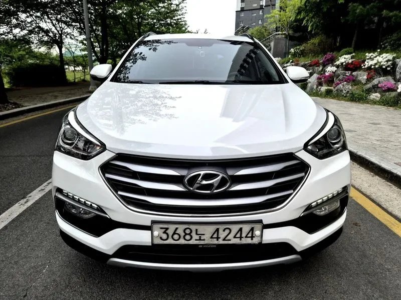 Hyundai Santa fe 2.0 CRDi 4WD - САМО 30% АВАНС, снимка 2 - Автомобили и джипове - 56021757