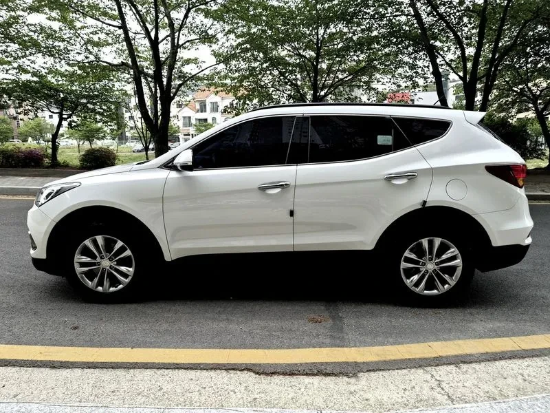 Hyundai Santa fe 2.0 CRDi 4WD - САМО 30% АВАНС, снимка 8 - Автомобили и джипове - 56021757