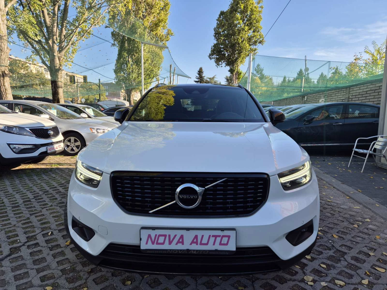 Volvo XC40 R-DESIGN-4×4-ПЕРФЕКТНА - изображение 6