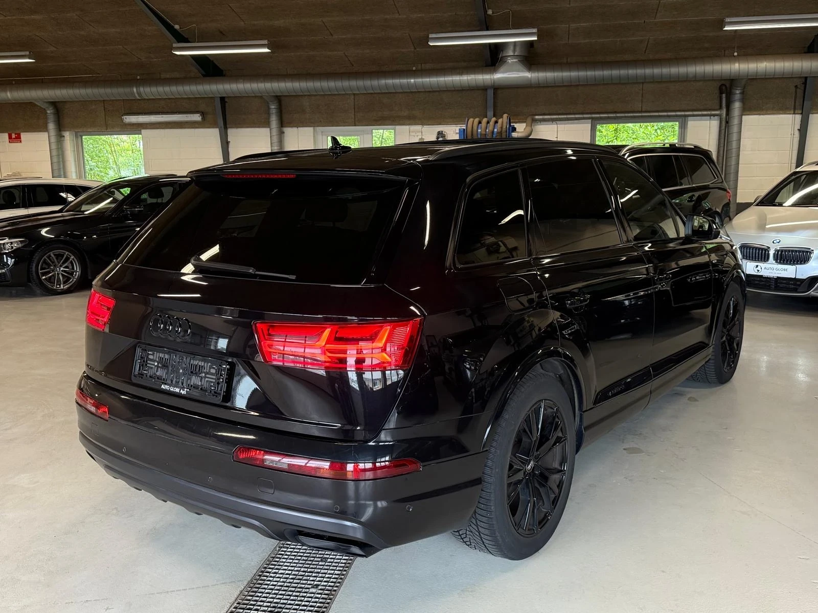 Audi Q7 OЧАКВАН ВНОС BLACK EDITION CAM360 NIGHT FULL  - изображение 4