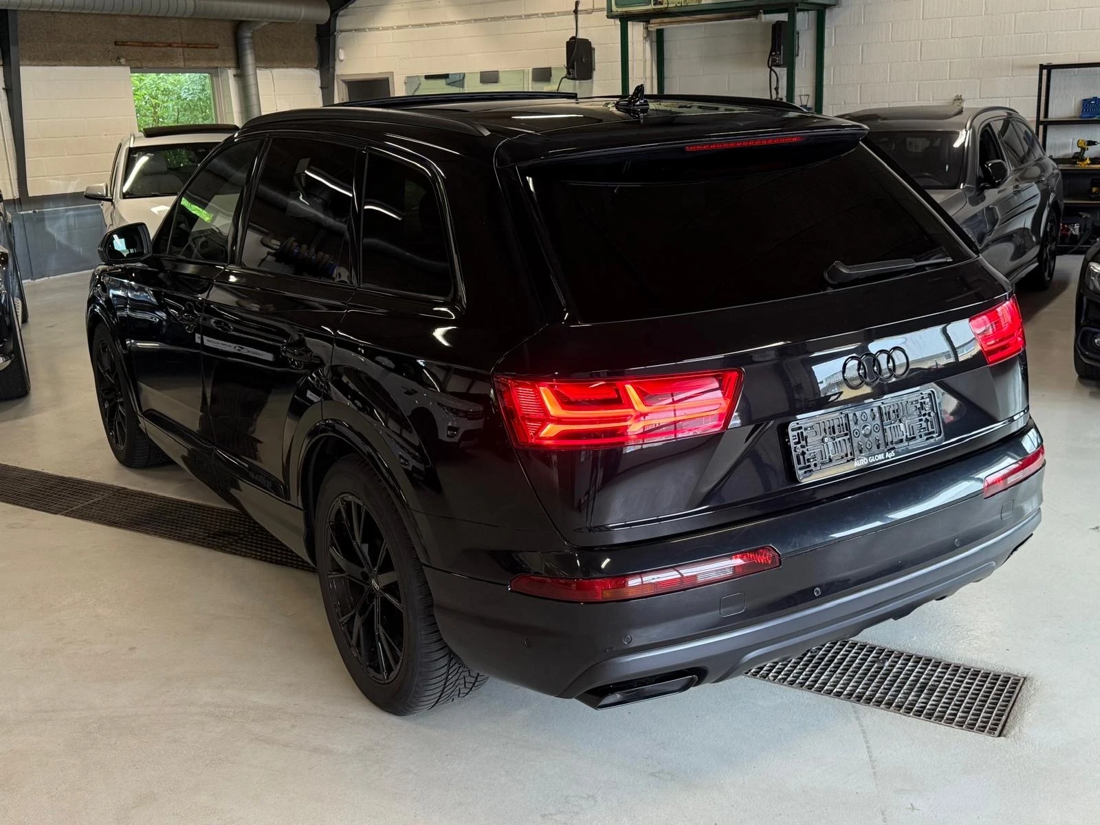 Audi Q7 OЧАКВАН ВНОС BLACK EDITION CAM360 NIGHT FULL  - изображение 5