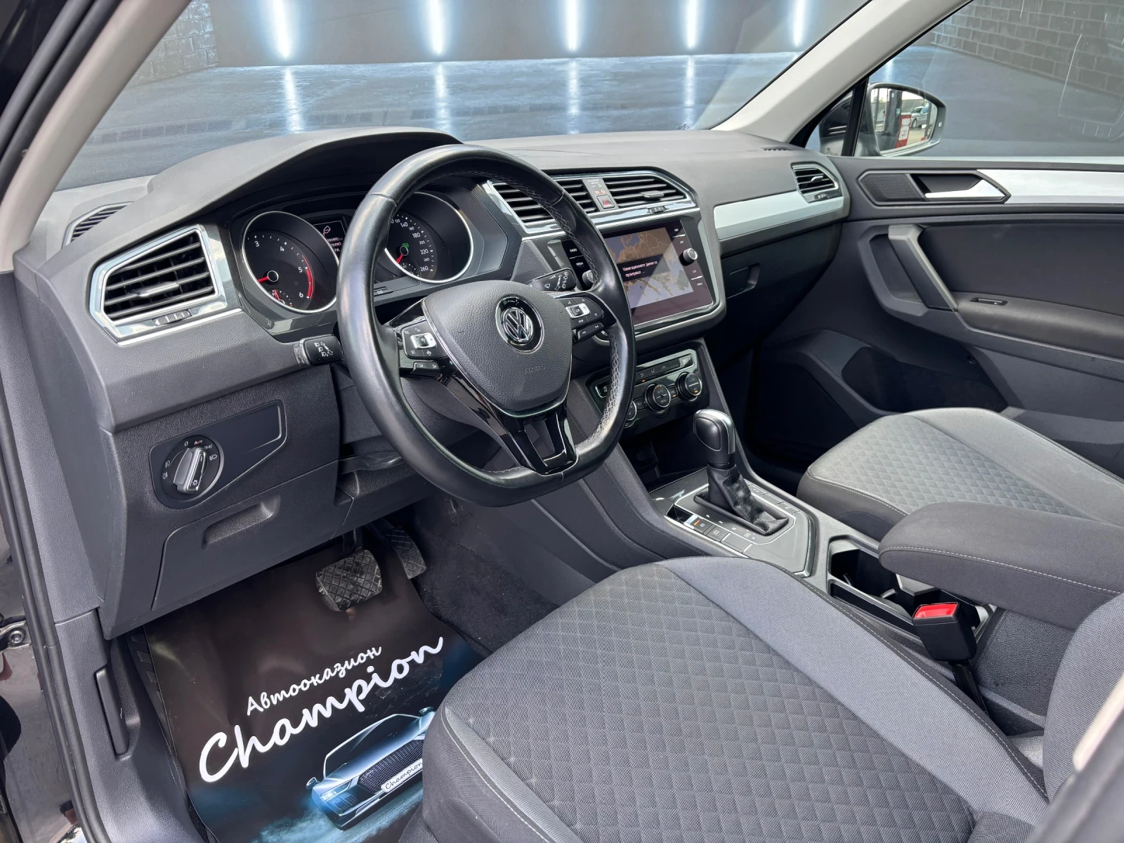 VW Tiguan 2.0TDI-AUTOMATIC - изображение 9