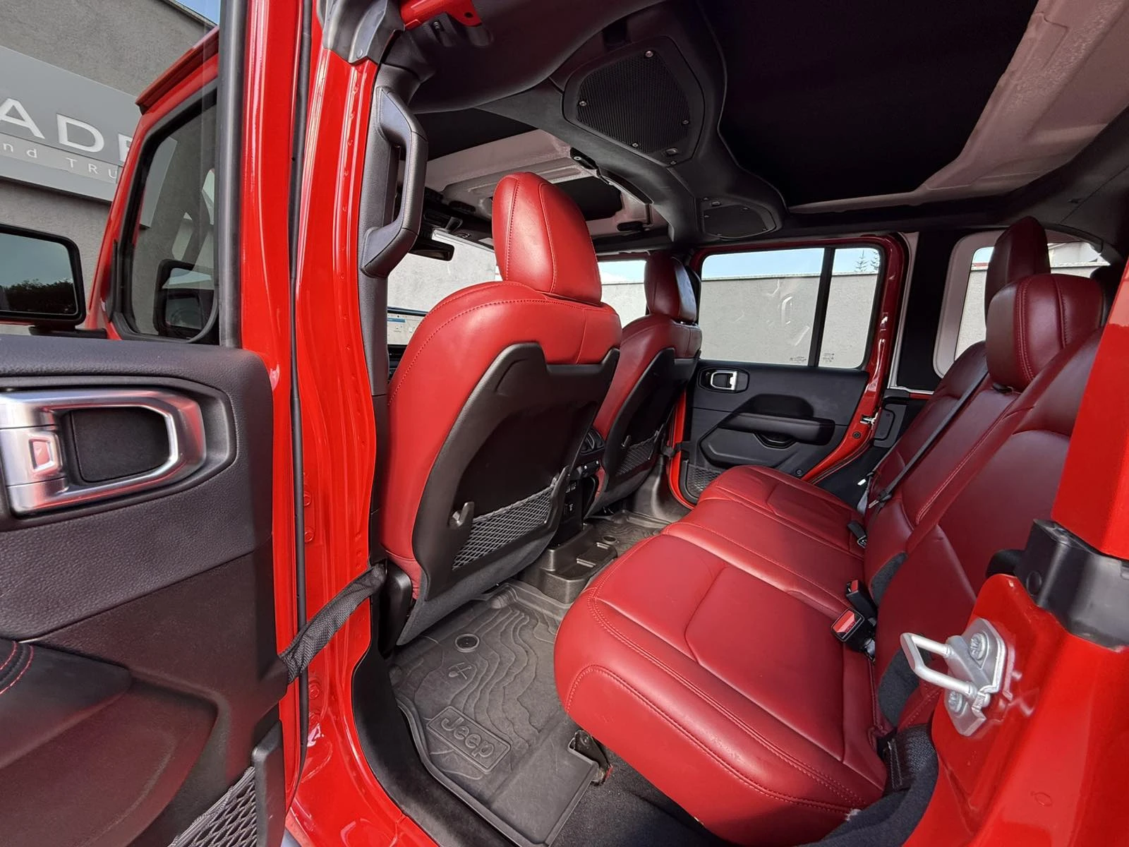 Jeep Wrangler RUBICON 6.4L FINAL EDITION | Mobile.bg   17