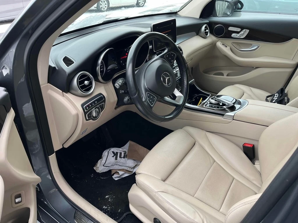 Mercedes-Benz GLC 300 2017 * CARFAX * БЕЗ ПЪРВОНАЧАЛНА ВНОСКА - изображение 7