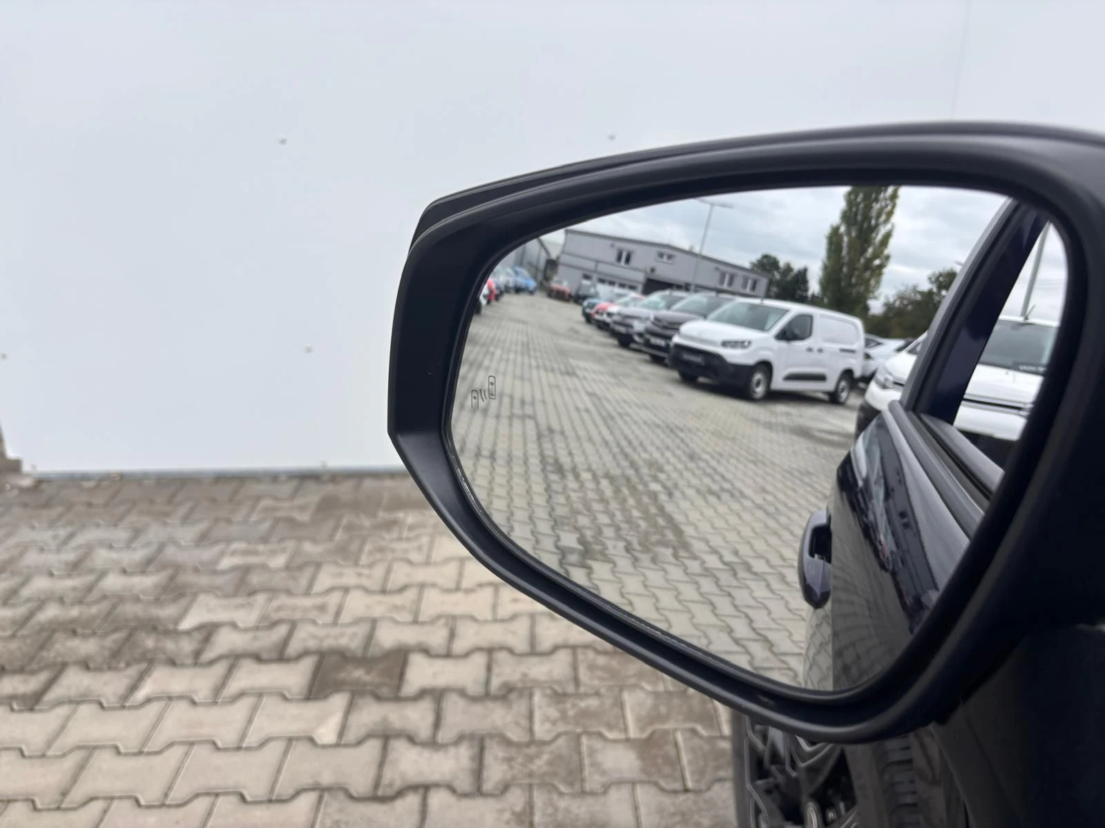 Toyota Rav4 2.5 HEV GR SPORT  4x4| 360º| JBL PANORAMA TOP, снимка 16 - Автомобили и джипове - 53965335