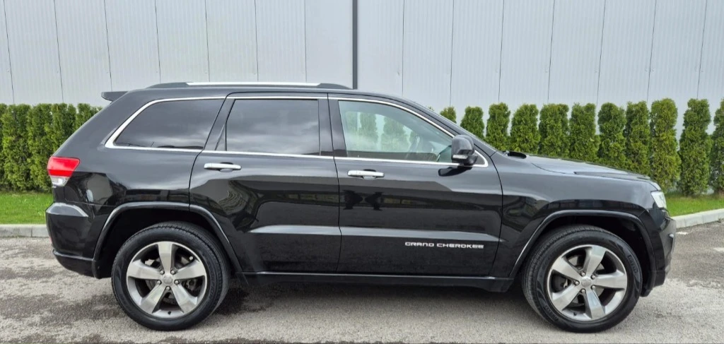Jeep Grand cherokee 3.0 OVERLAND, снимка 6 - Автомобили и джипове - 54179917