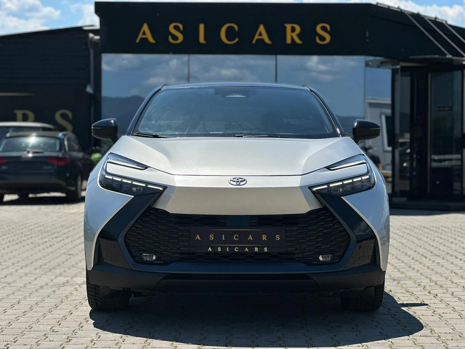 Toyota C-HR / LOUNGE PREMIER / 2.0 HYBRID / TOP /, снимка 8 - Автомобили и джипове - 54441299