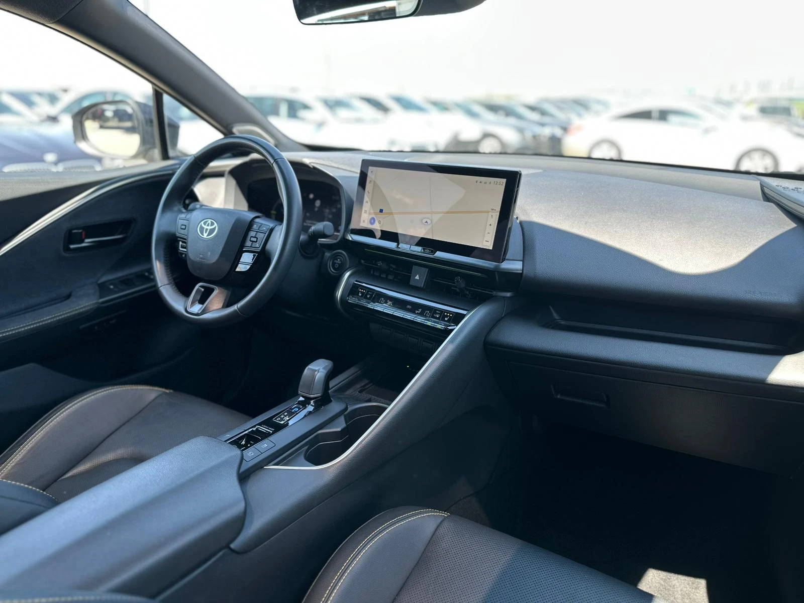 Toyota C-HR / LOUNGE PREMIER / 2.0 HYBRID / TOP /, снимка 12 - Автомобили и джипове - 54441299