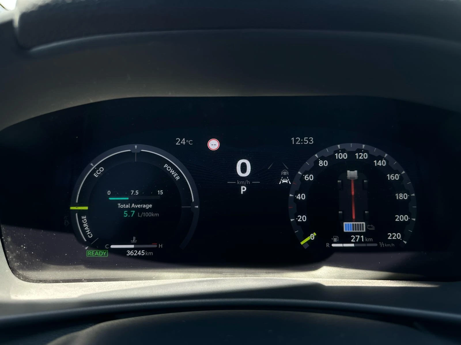 Toyota C-HR / LOUNGE PREMIER / 2.0 HYBRID / TOP /, снимка 17 - Автомобили и джипове - 54441299