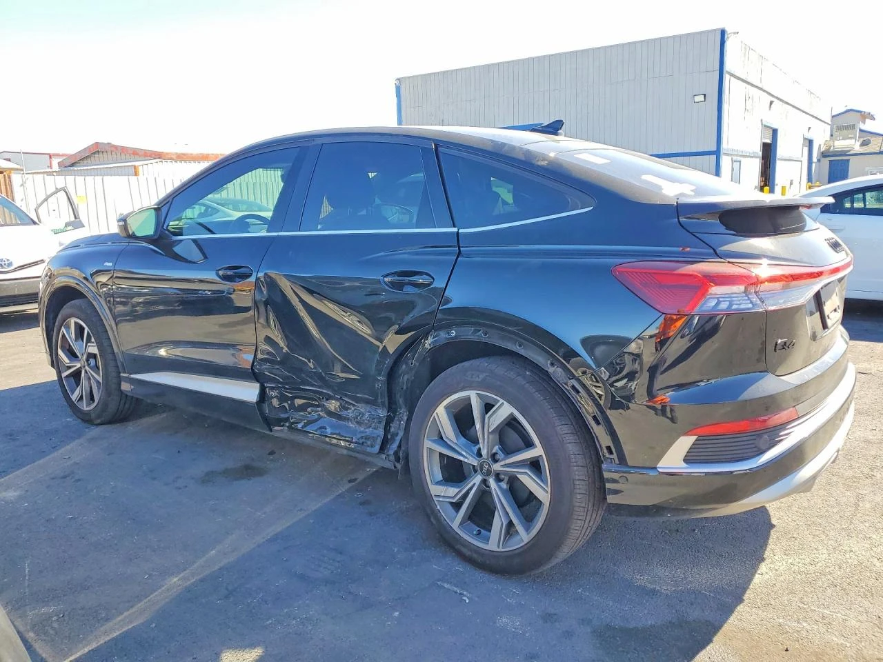 Audi Q4 E-Tron Sportback Premium Plus, снимка 3 - Автомобили и джипове - 54647758