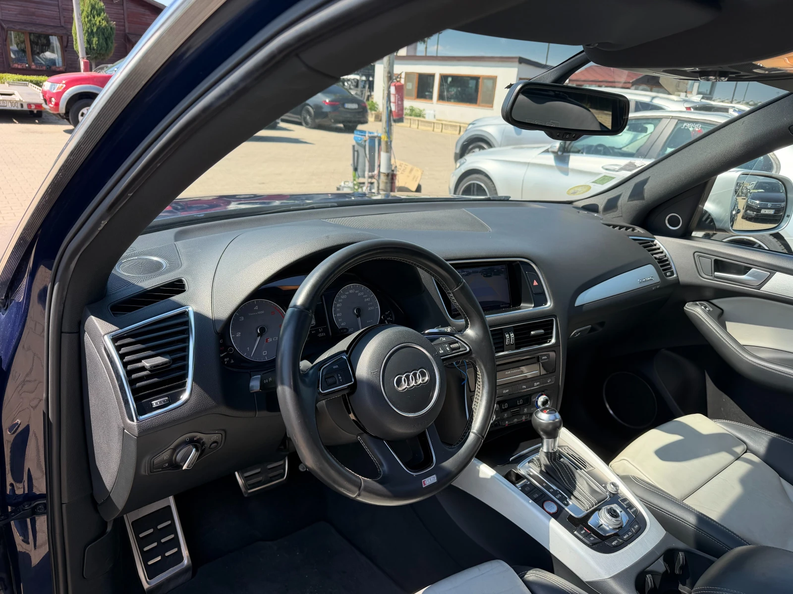 Audi SQ5 3.0TDI QUATTRO/AVTOMAT/KOJA/NAVI/KAMERA EURO 5, снимка 14 - Автомобили и джипове - 55453840