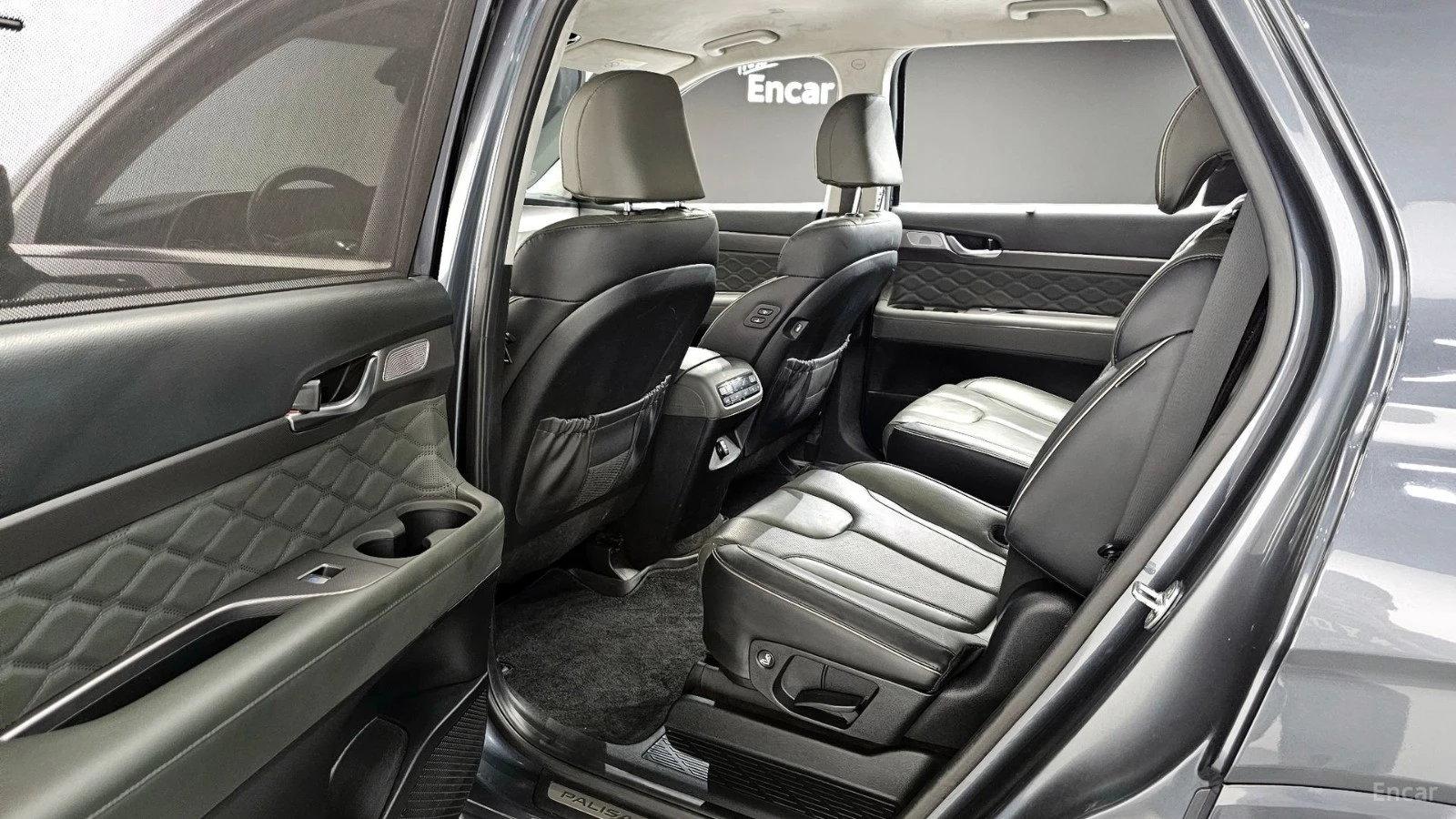 Hyundai Palisade 3.8* CALLIGRAPHY* ПОДГРЕВ* ОБДУХВАНЕ* 360* HUD* , снимка 11 - Автомобили и джипове - 55492302